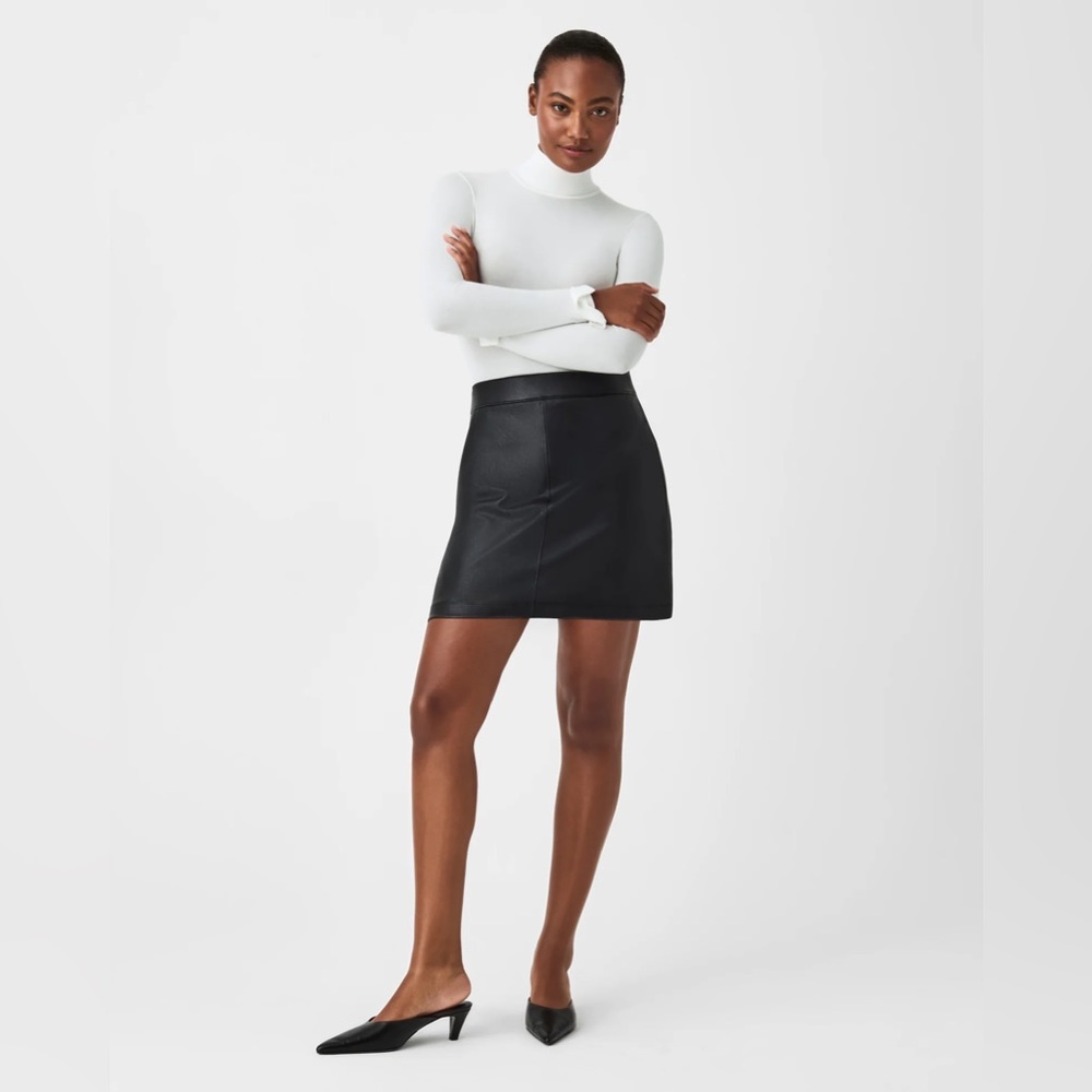 NWT SPANX Leather-Like Mini Skirt, 16.5"